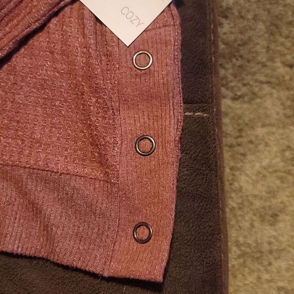 SWEATER - Picture 2 of 2